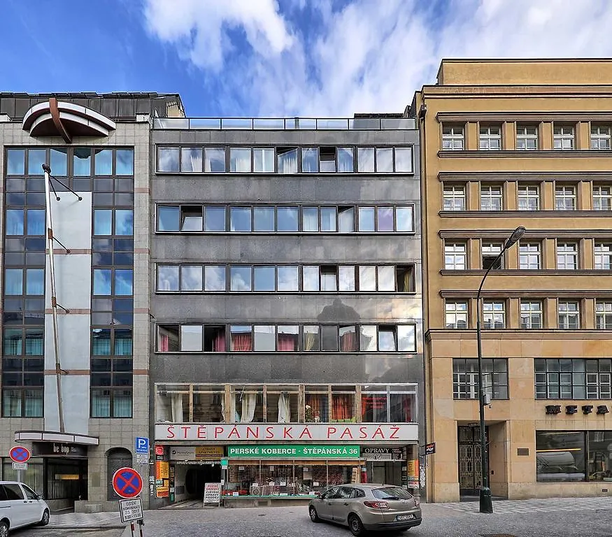פראג Apartments Stepanska 36